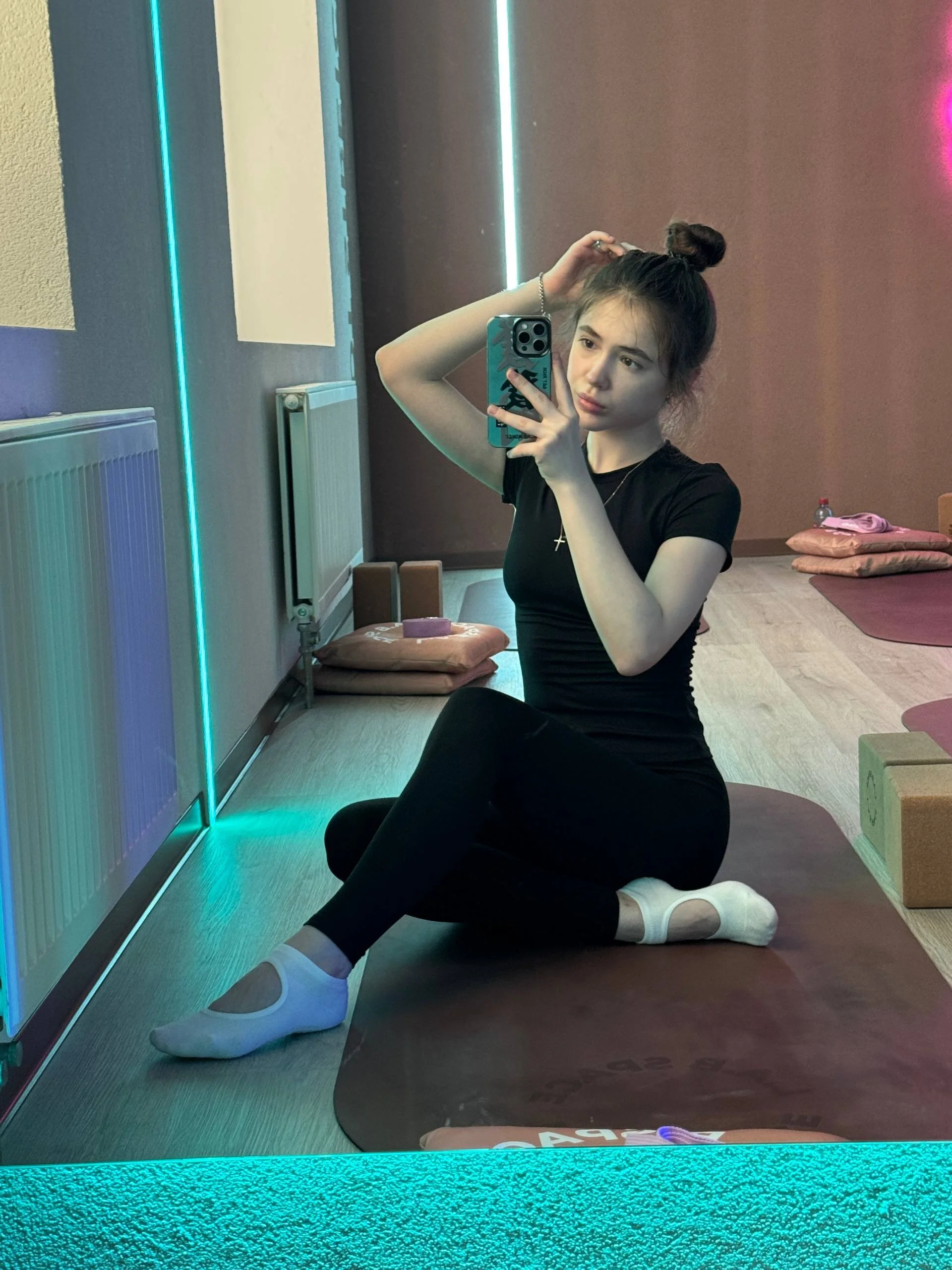 XXX Porn Photo of Nude Silk_Shadow 3