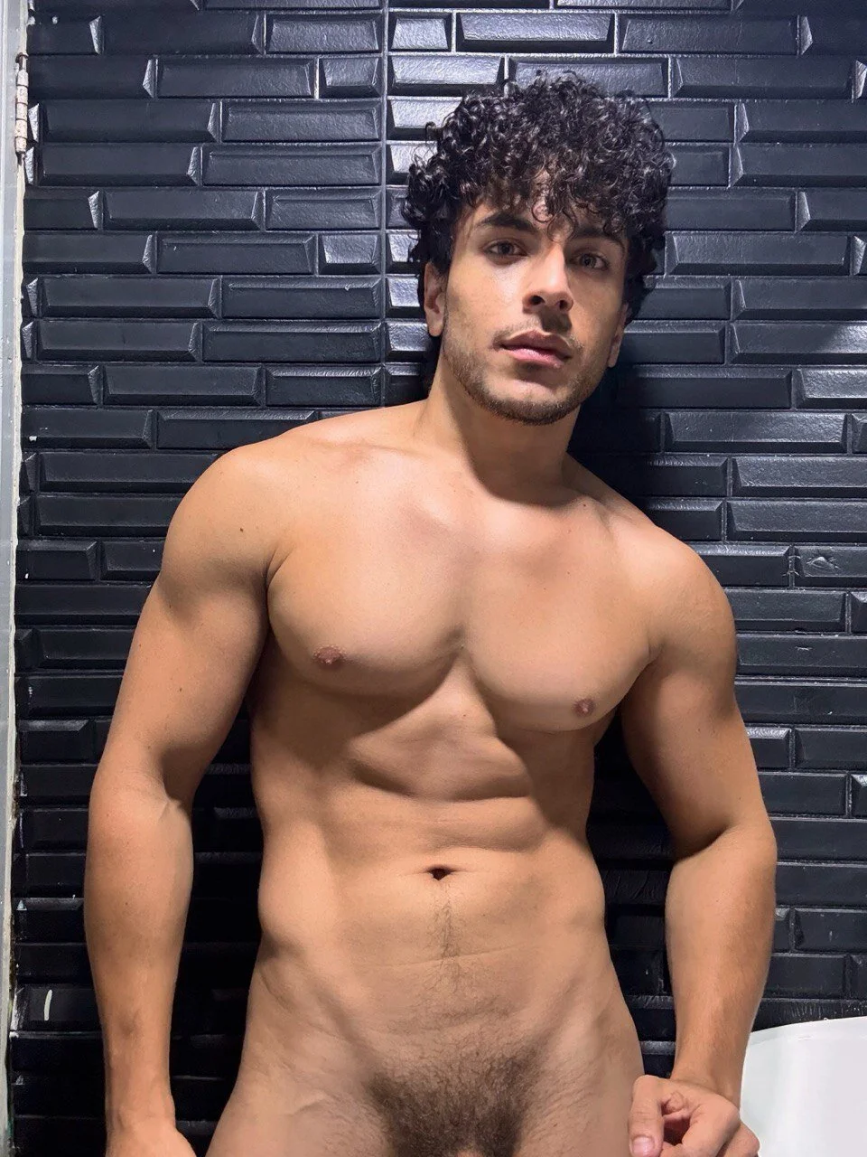 XXX Porn Photo of Nude bayronfit 33