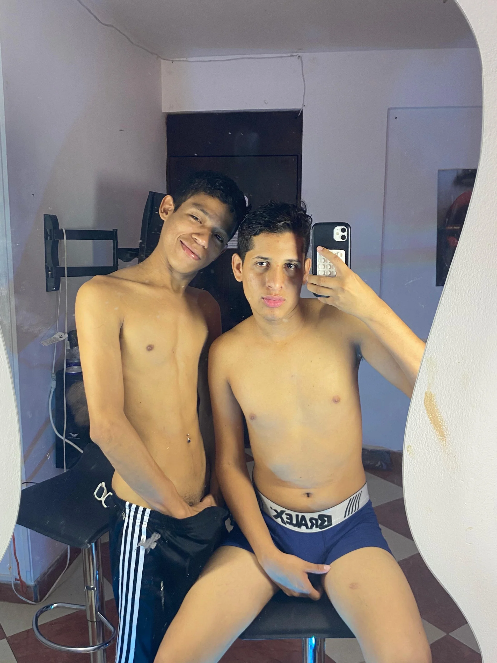 XXX Porn Photo of Nude GREAT_BALLS 1