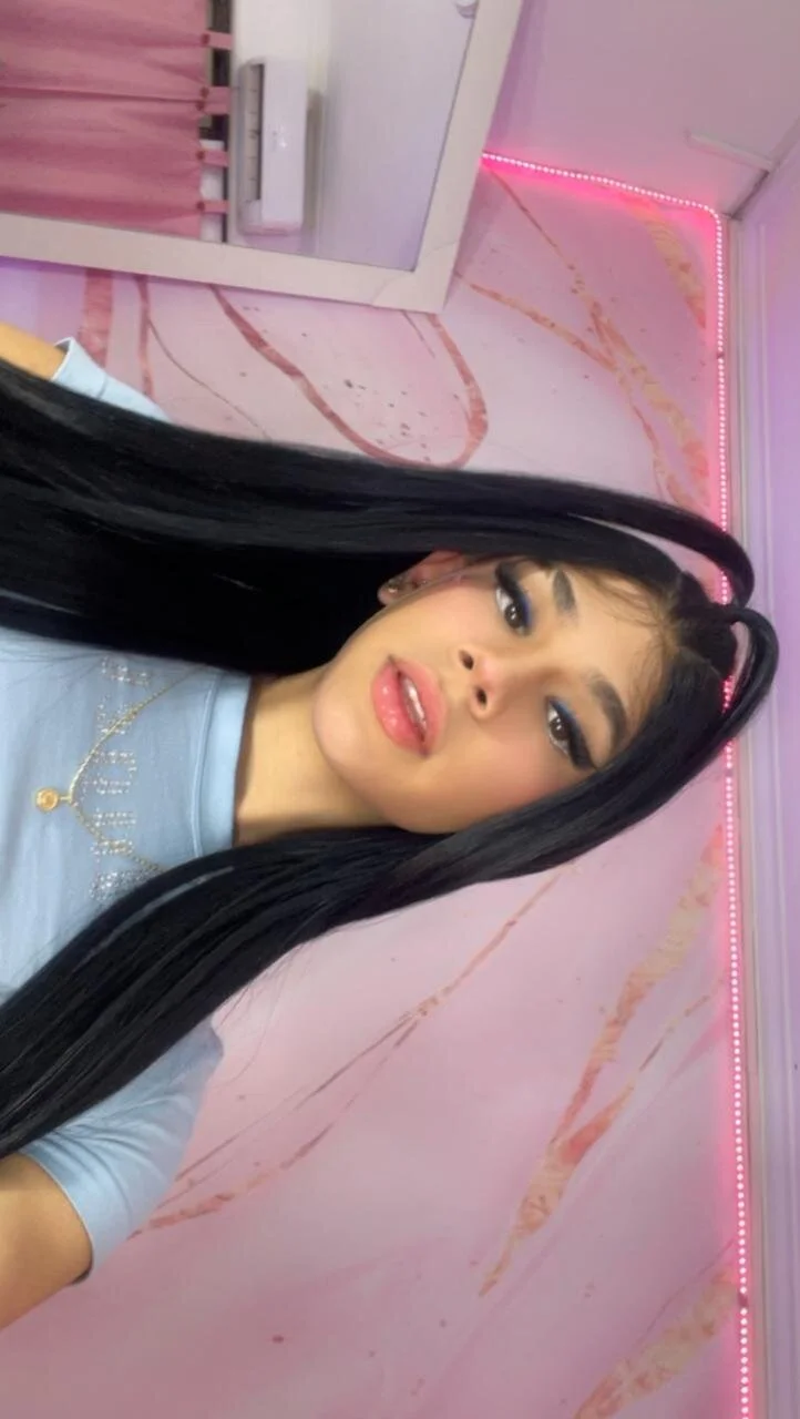 XXX Porn Photo of Nude chloebigcockxx 4