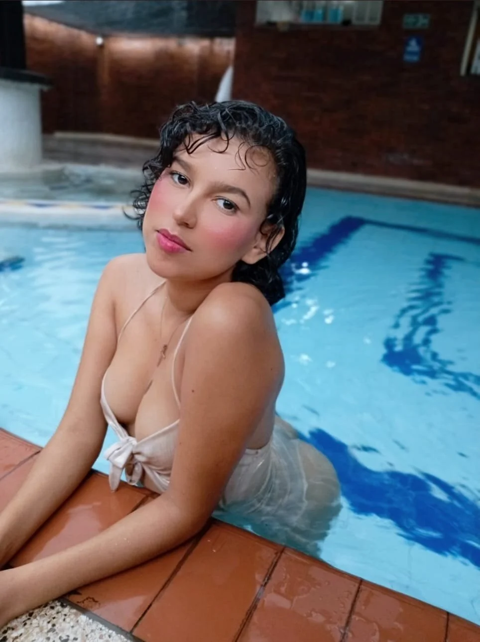 XXX Porn Photo of Nude Alanna_Lima 4