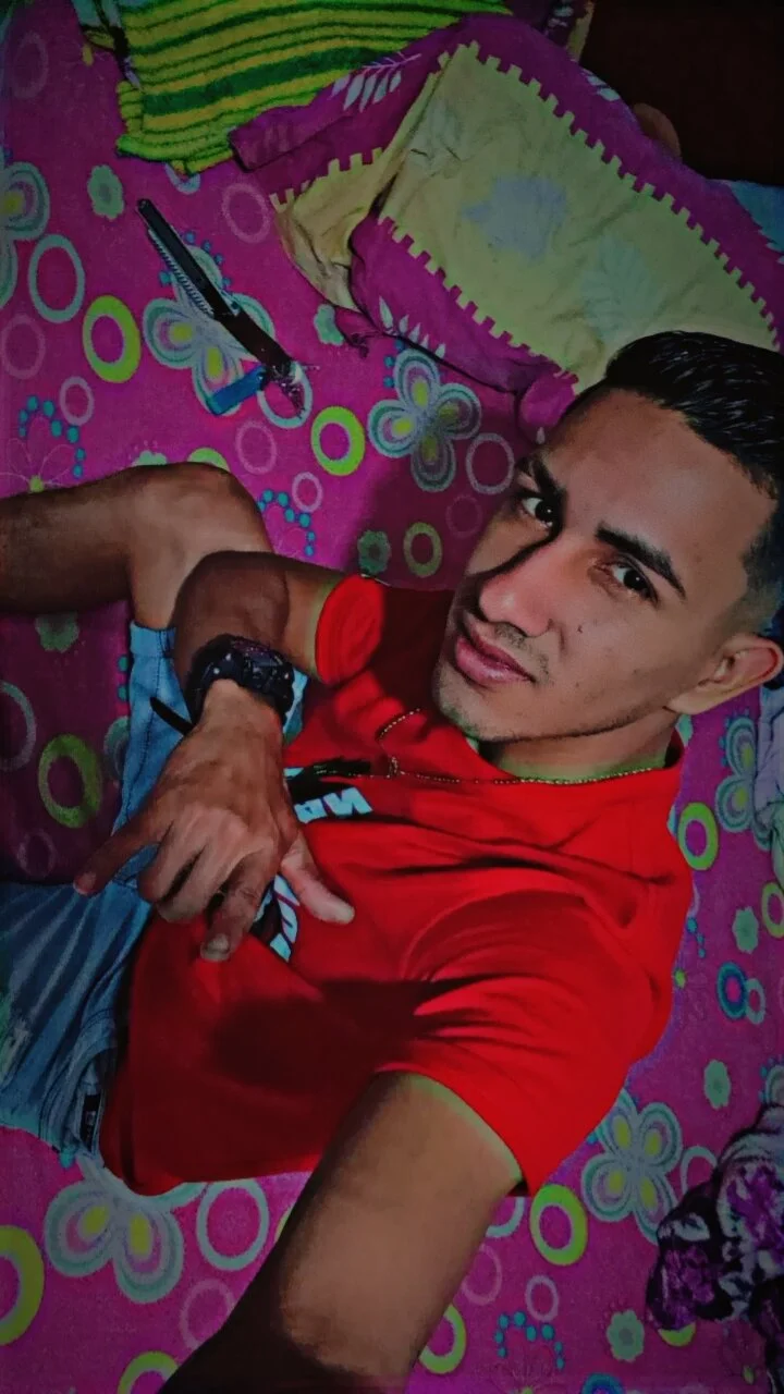 XXX Porn Photo of Nude Luisferantuan08 3