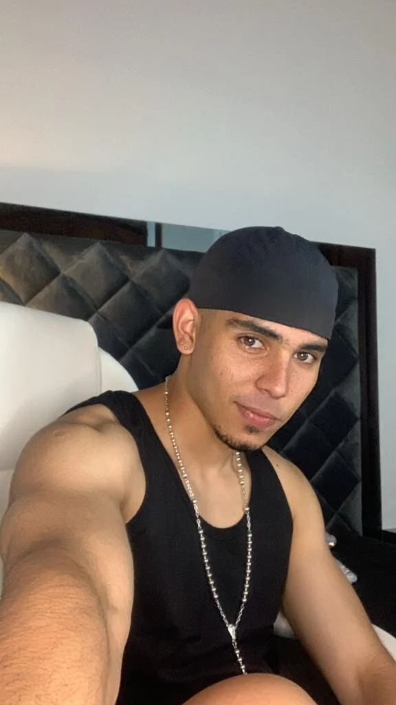 XXX Porn Photo of Nude Lucca__ 2