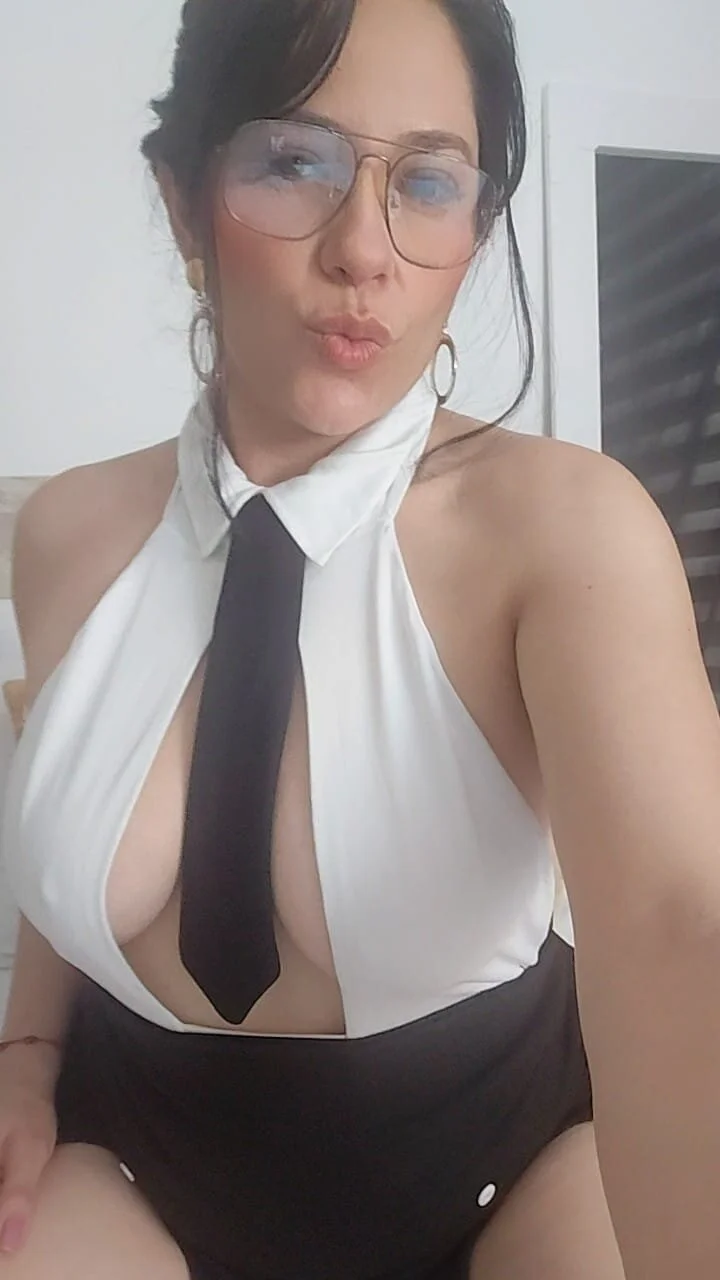 XXX Porn Photo of Nude isabellarous- 24