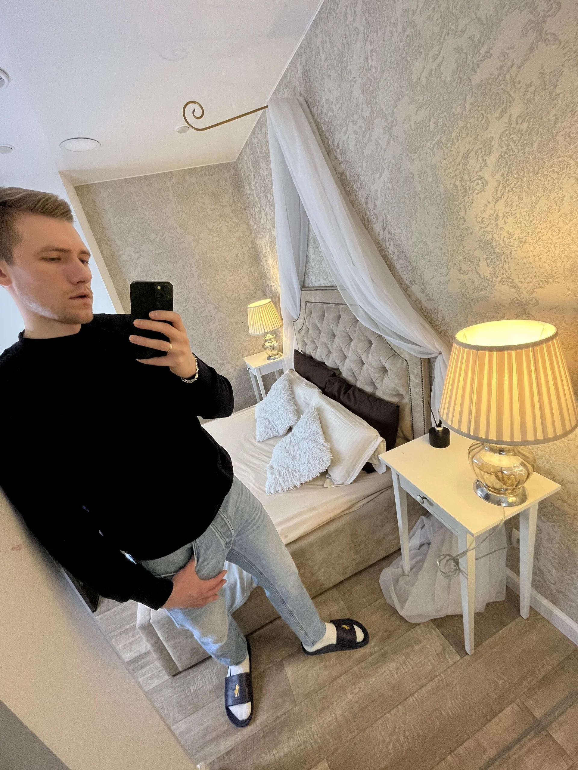 XXX Porn Photo of Nude EthanPinkman 20