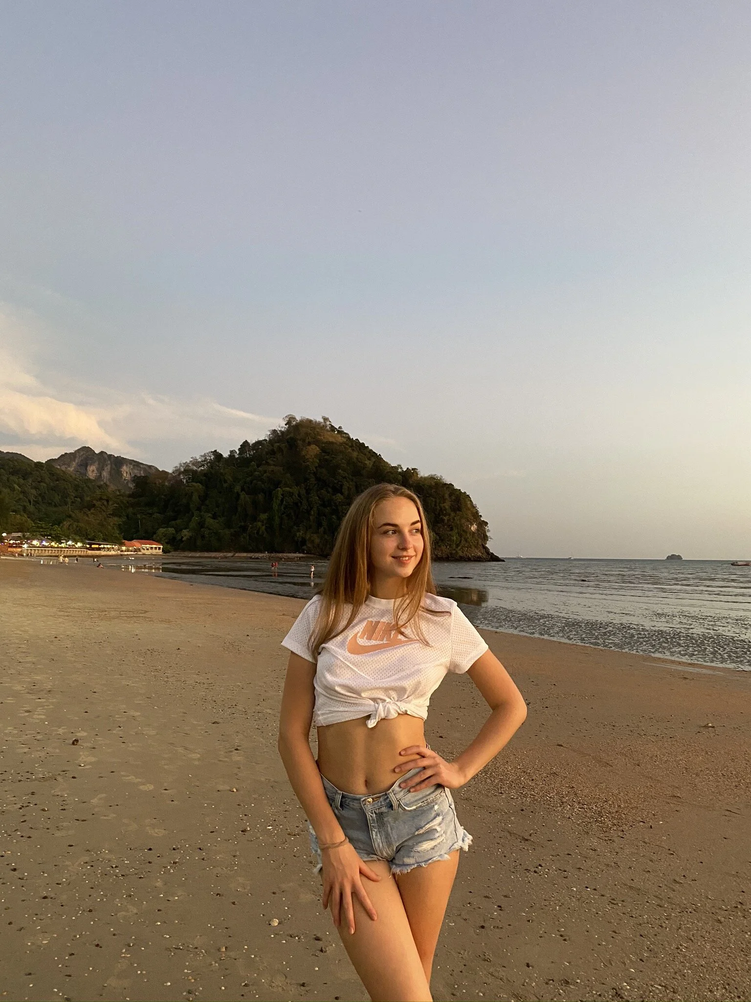 XXX Porn Photo of Nude DreamAlianna 5