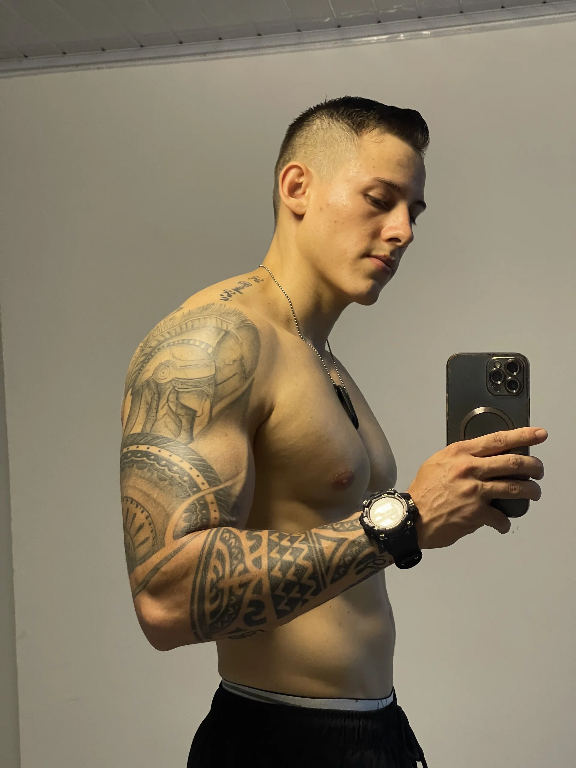 XXX Porn Photo of Nude Muscle_King_Cum 2