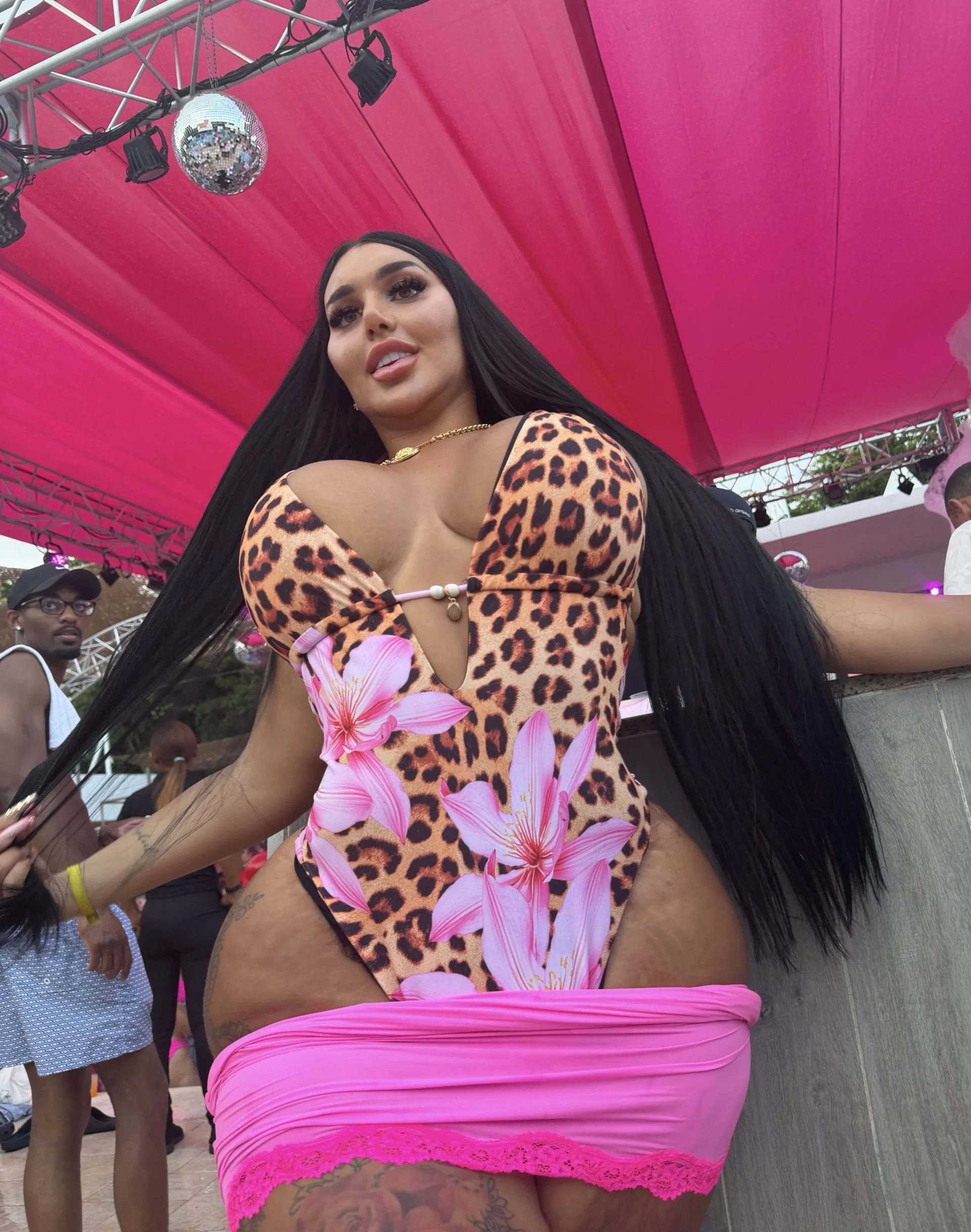 XXX Porn Photo of Nude BIGBOOTYELLIEXXX 21