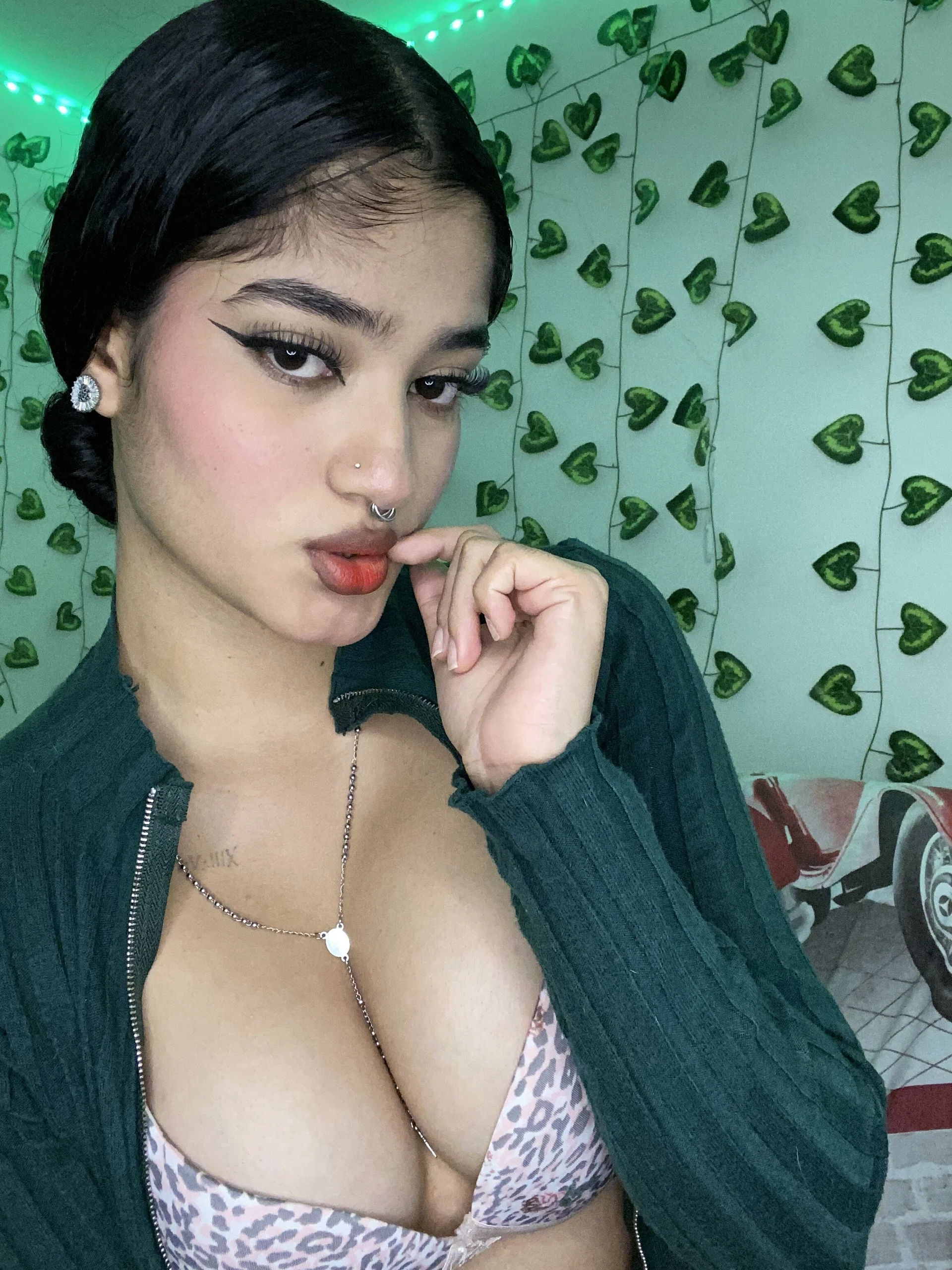 XXX Porn Photo of Nude charlotte_9999 75