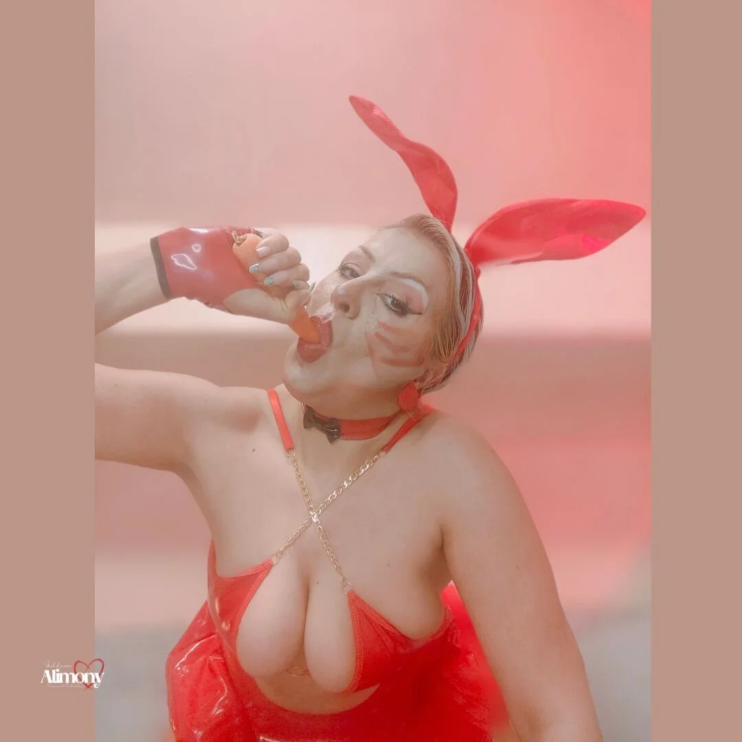 XXX Porn Photo of Nude GoddessAlimony 121