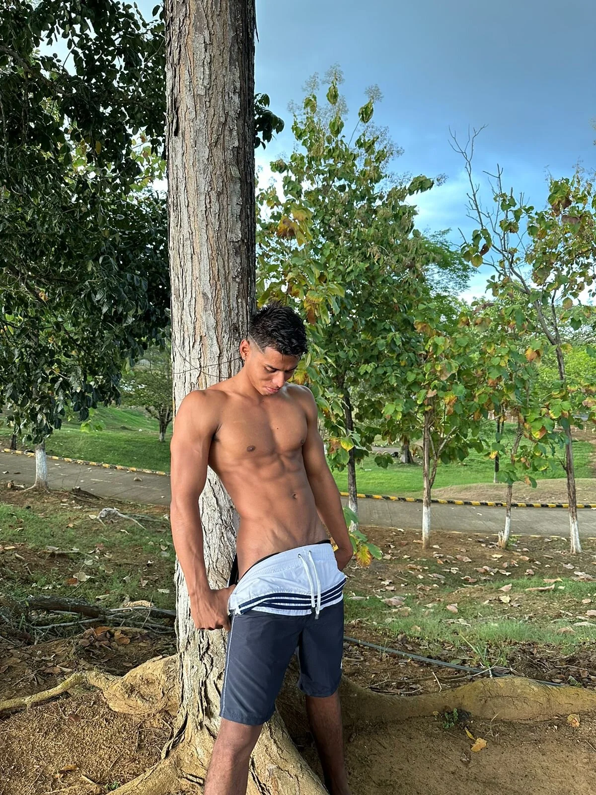 XXX Porn Photo of Nude ken__owens 39