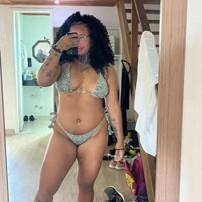 XXX Porn Photo of Nude MelFadinha 3