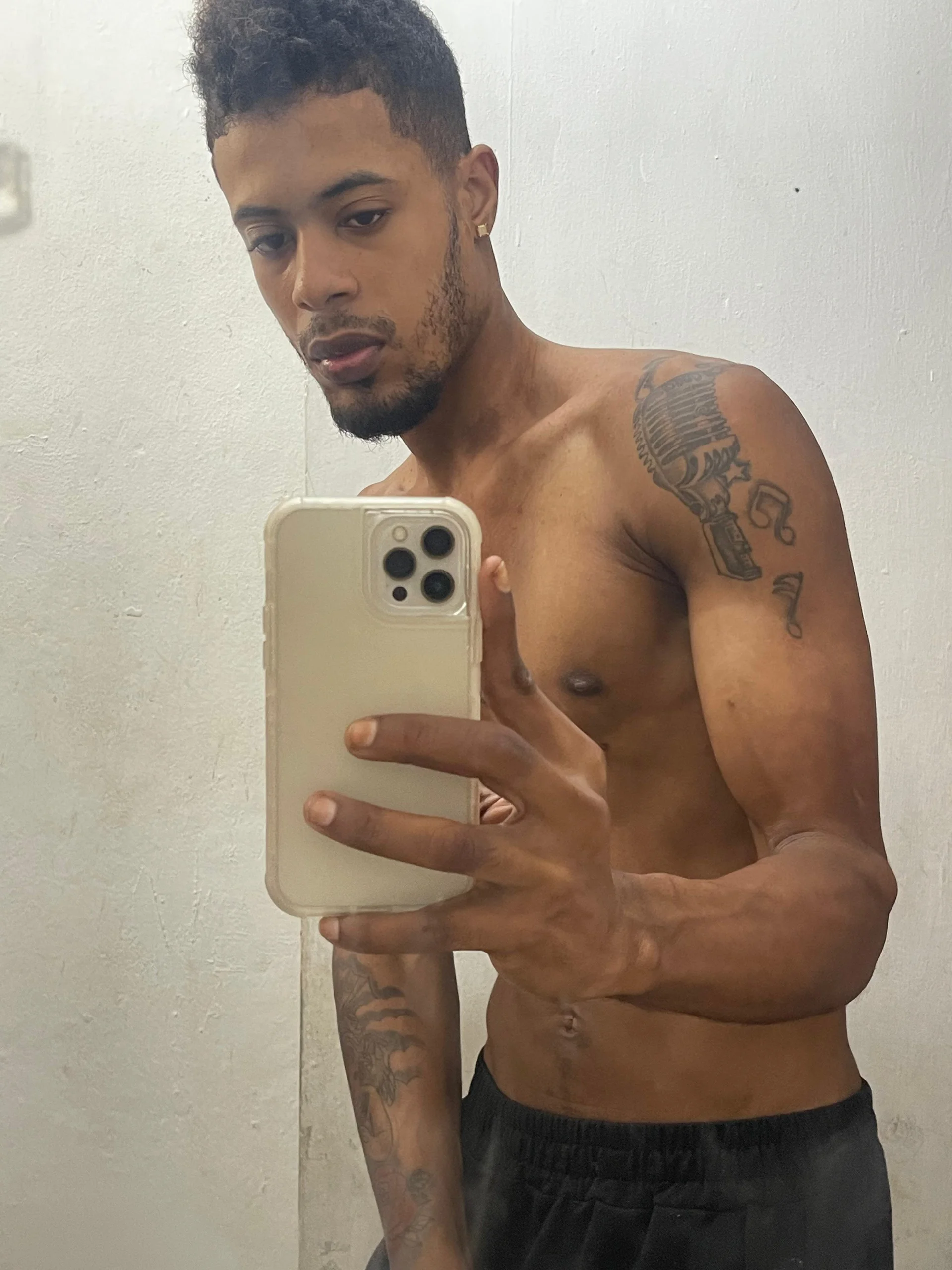 XXX Porn Photo of Nude yensyrd 11