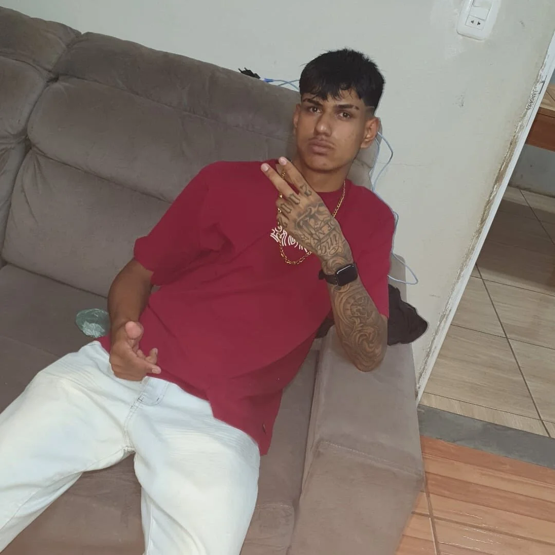 XXX Porn Photo of Nude fernandes_v 3