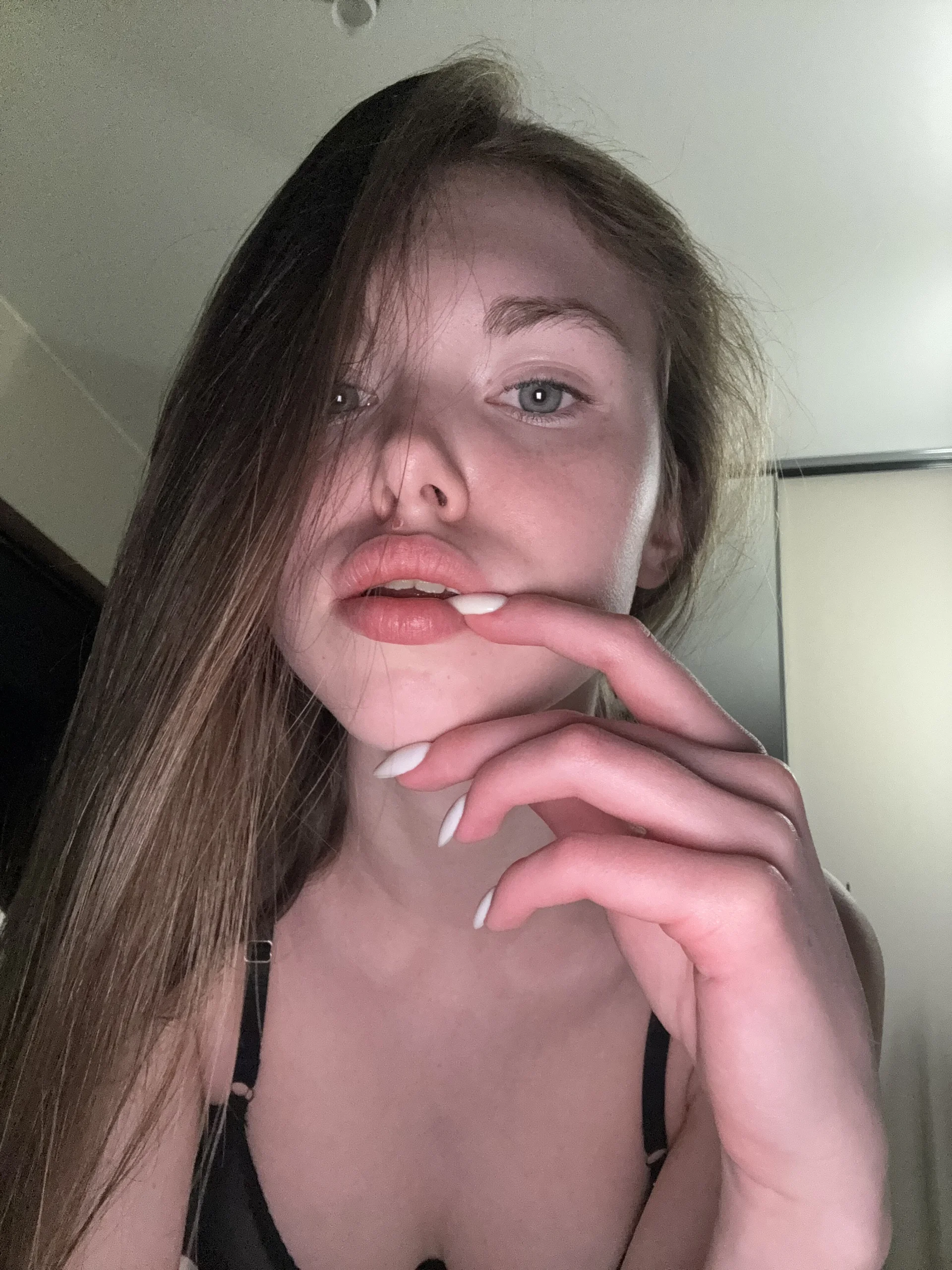 XXX Porn Photo of Nude Angel_Ellie 1