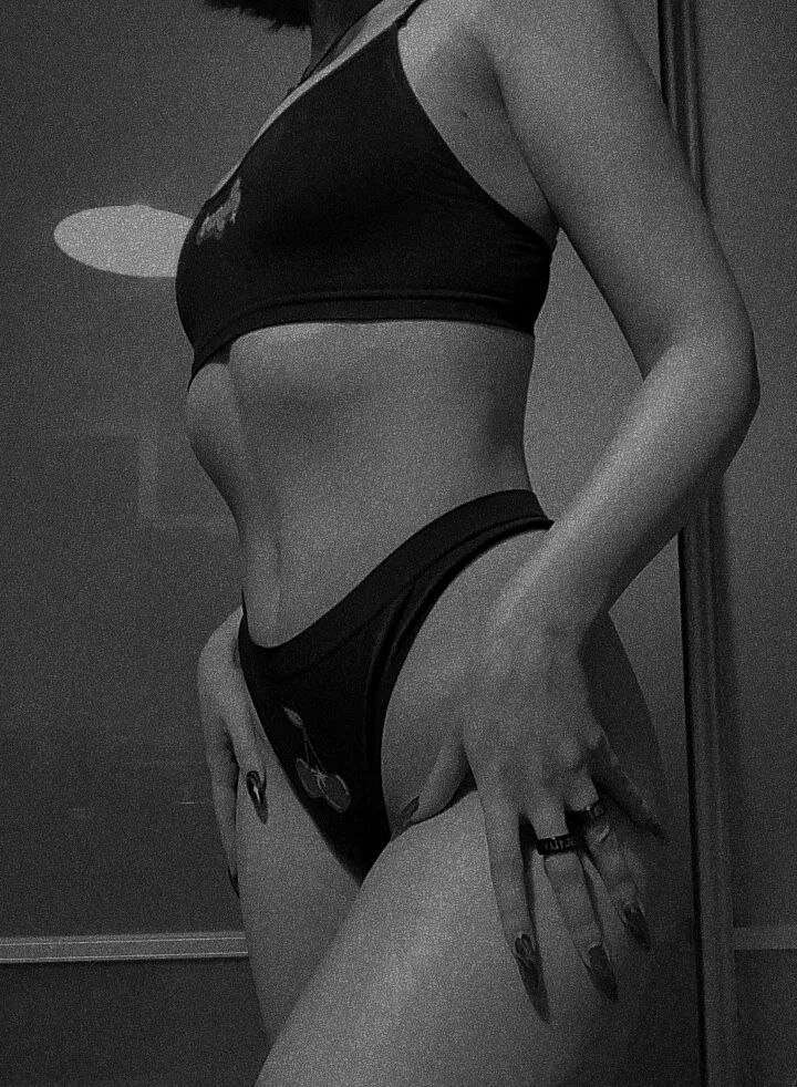 XXX Porn Photo of Nude Vanessa_Verona 20