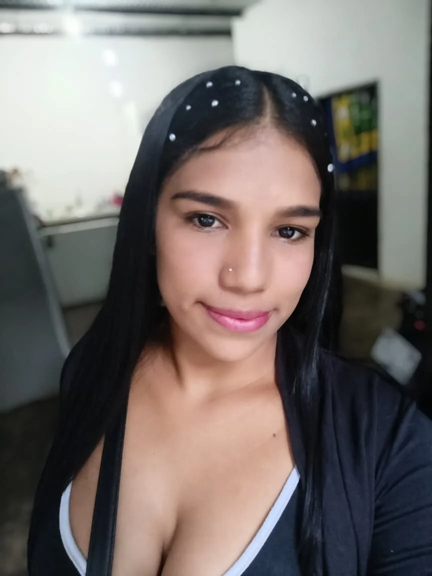 XXX Porn Photo of Nude deborahot26 6