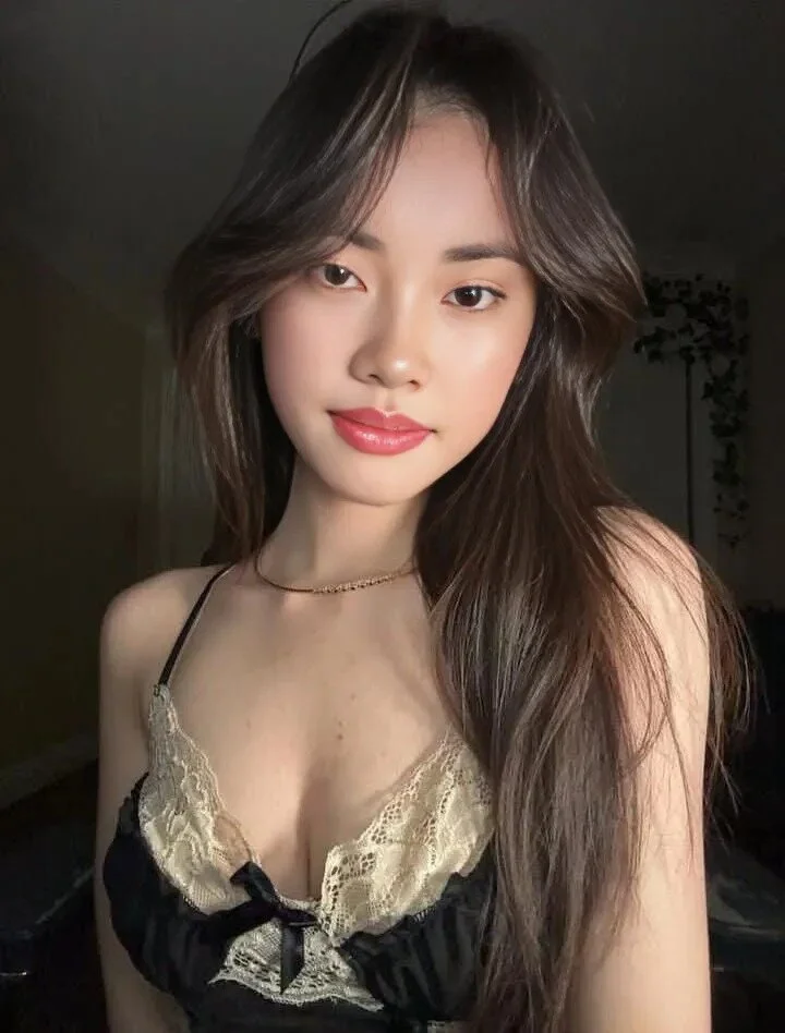 XXX Porn Photo of Nude hottiebabyishere 3