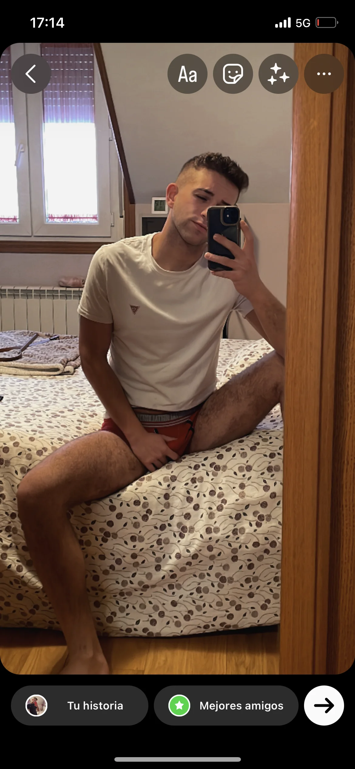 XXX Porn Photo of Nude Hugoo_21 2