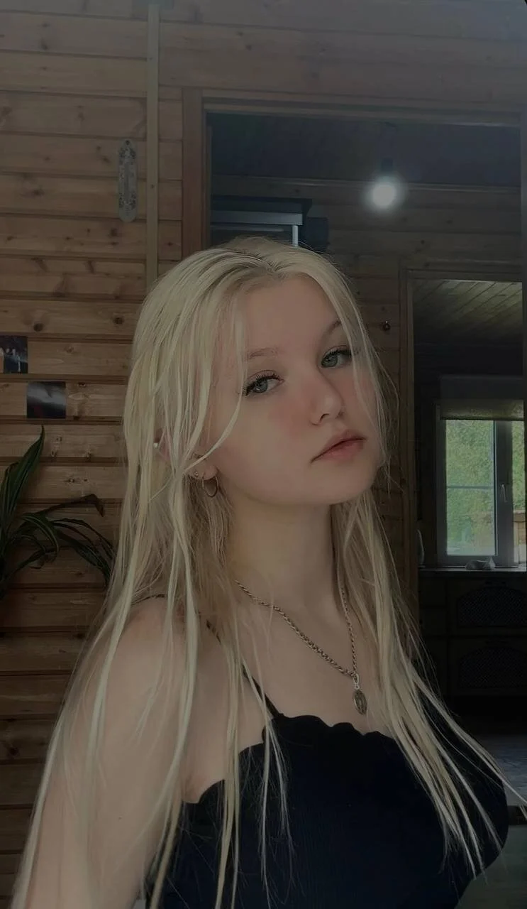 XXX Porn Photo of Nude AnnyBany 11
