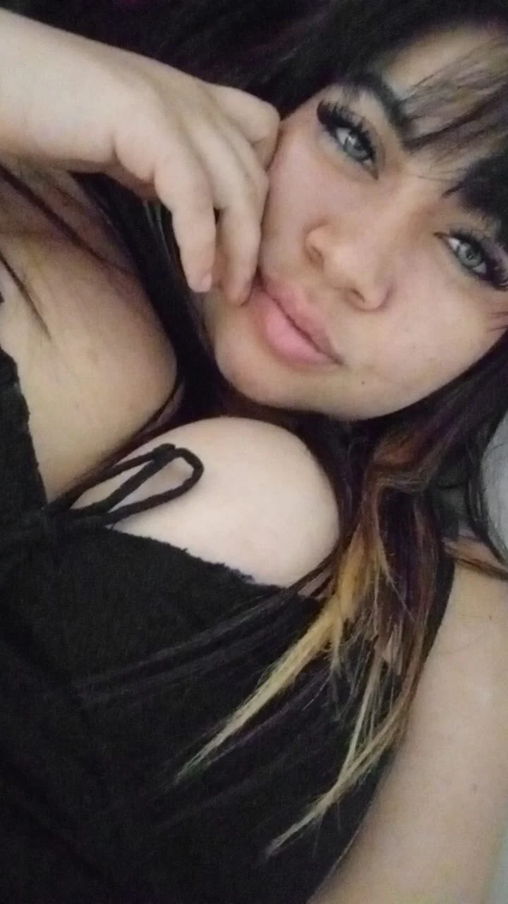 XXX Porn Photo of Nude alice__tylor 132
