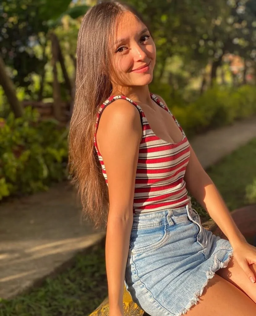 XXX Porn Photo of Nude bella_fox_1 8