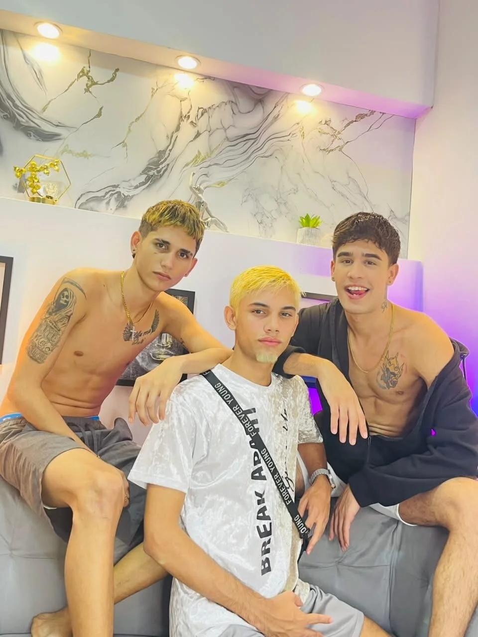 XXX Porn Photo of Nude RED_BOYS1 3