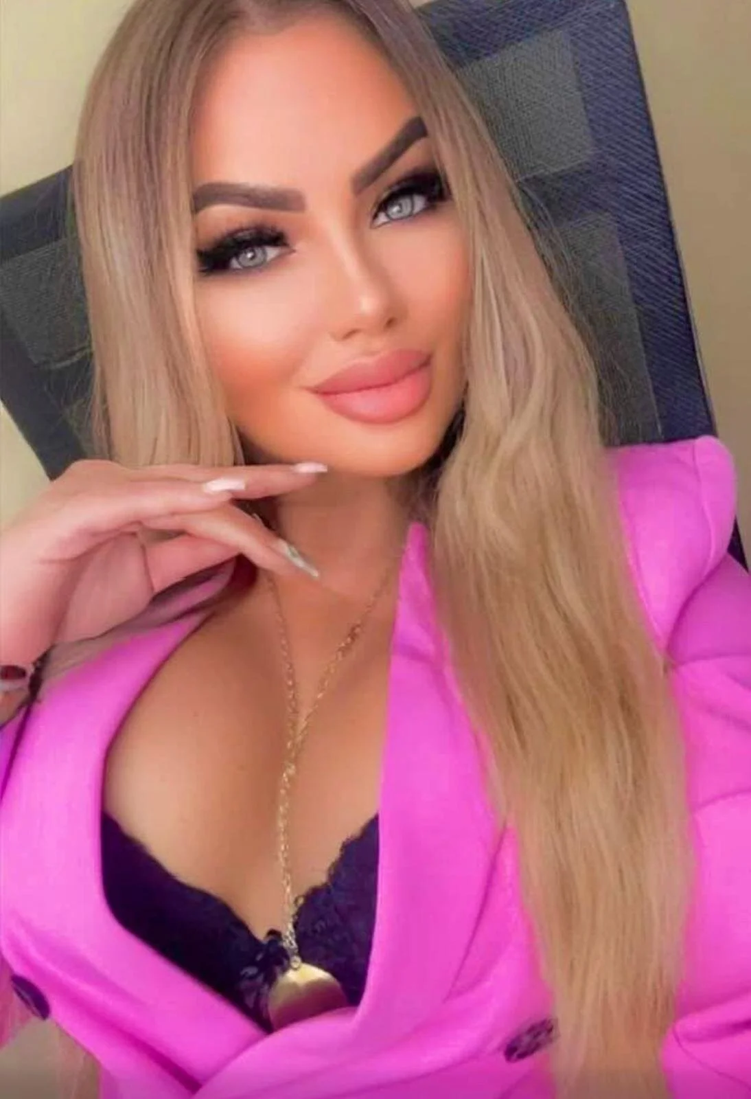 XXX Porn Photo of Nude GoldenDesiree 5