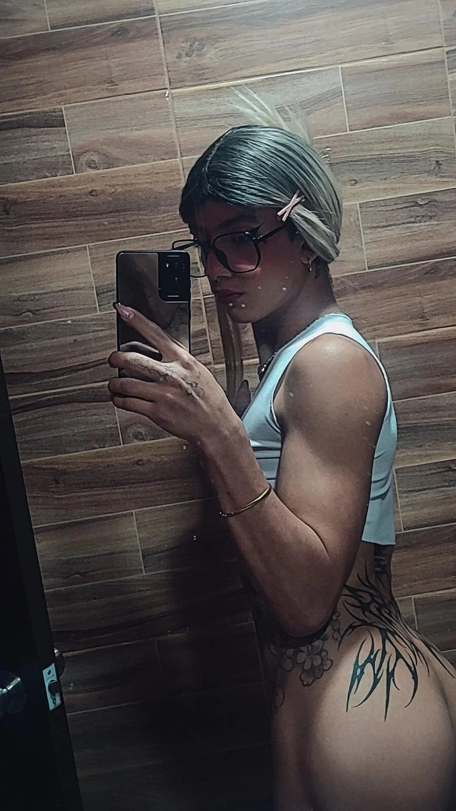 XXX Porn Photo of Nude noah420sr 12