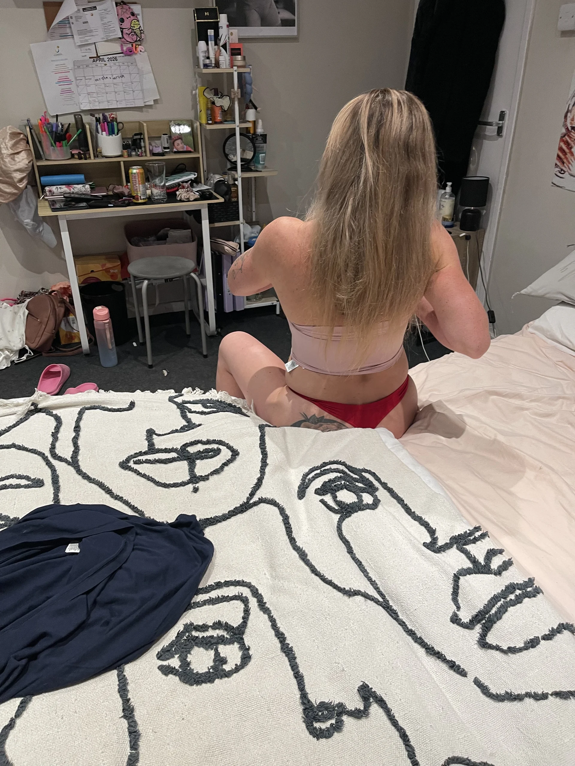 XXX Porn Photo of Nude PeachyBlondieandThongman 2