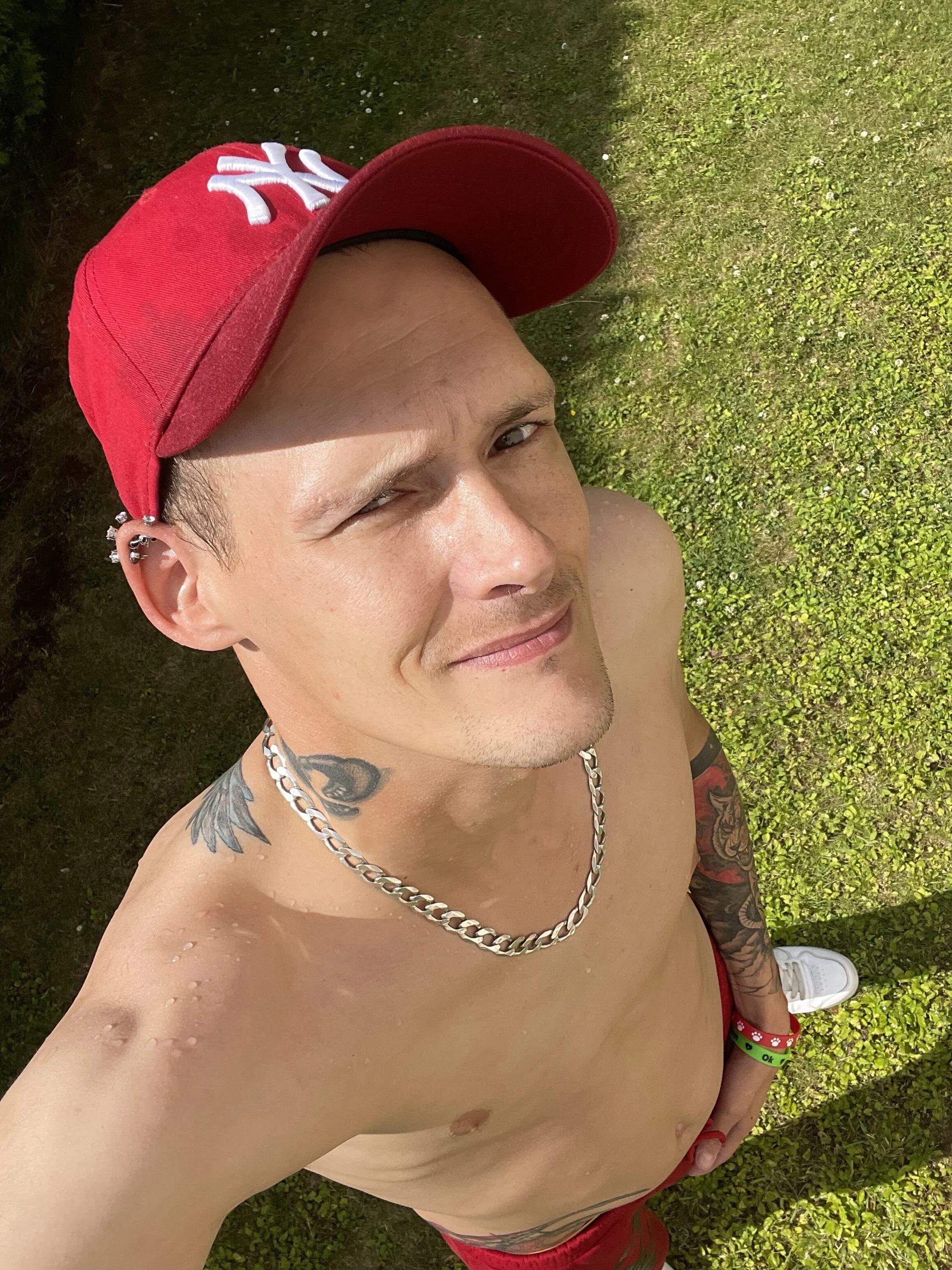 XXX Porn Photo of Nude Donaldduck0069 5