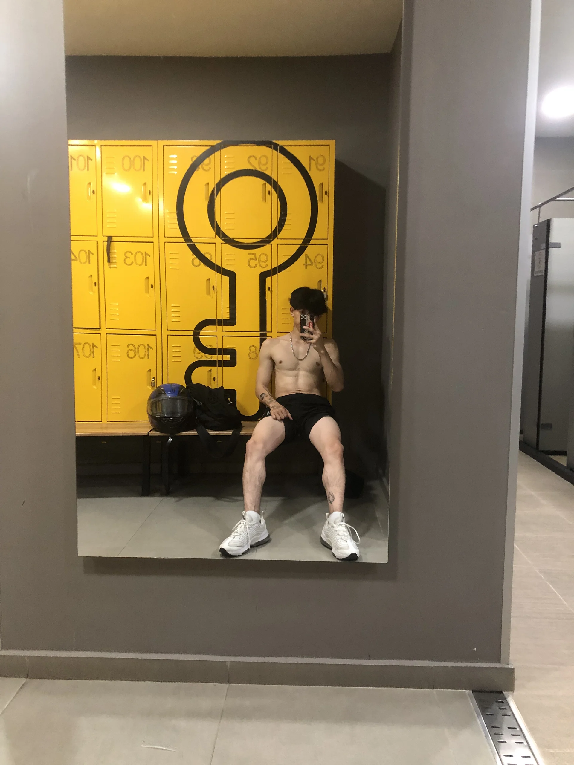 XXX Porn Photo of Nude xIce_Boy 11