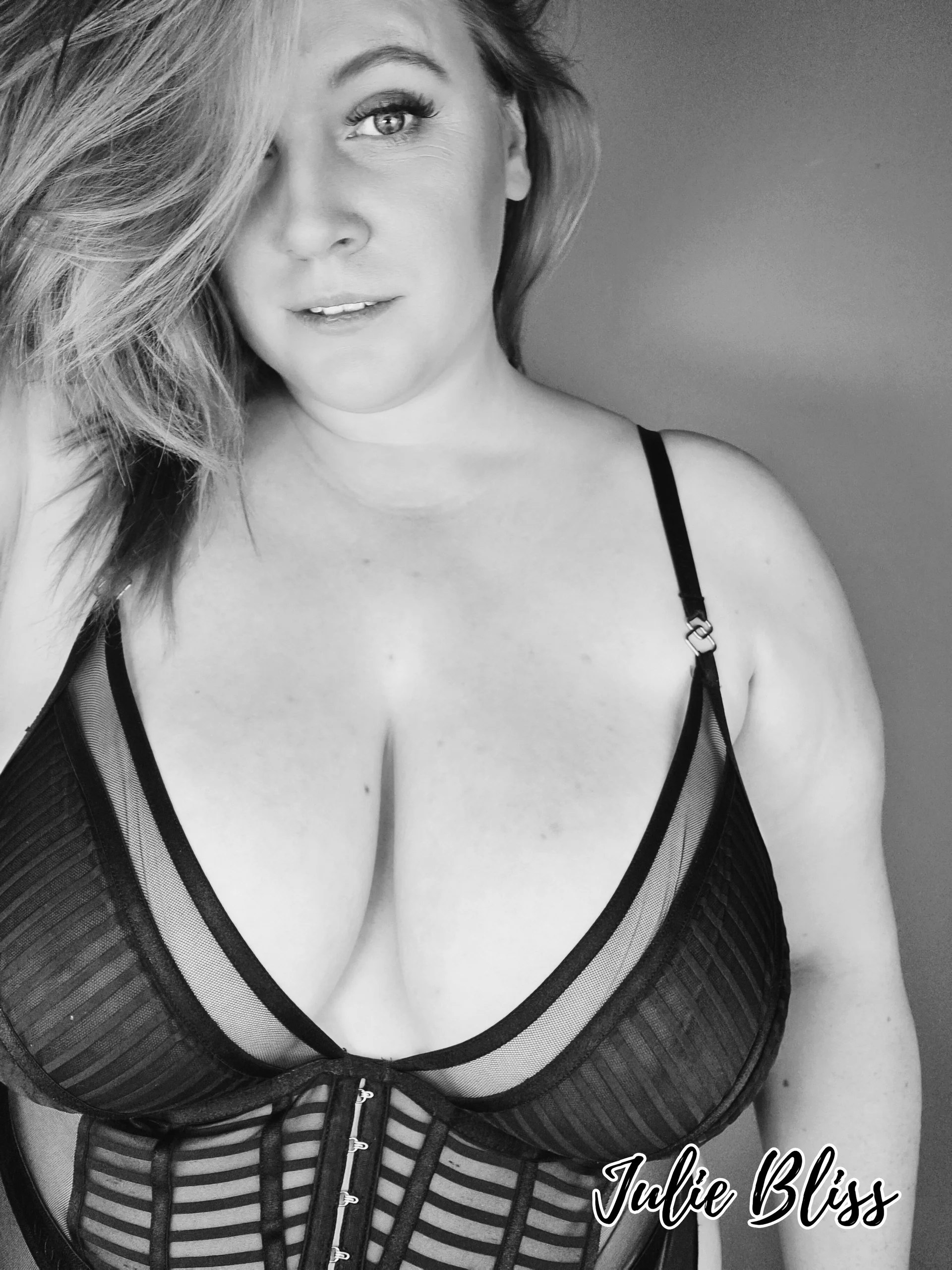 XXX Porn Photo of Nude Julie_Bliss 3