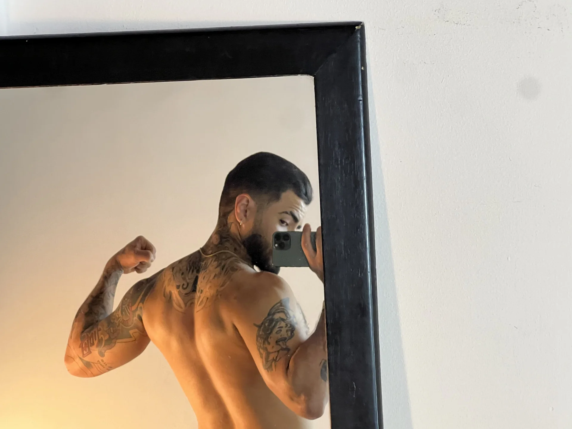 XXX Porn Photo of Nude Benjii_Carter1 19