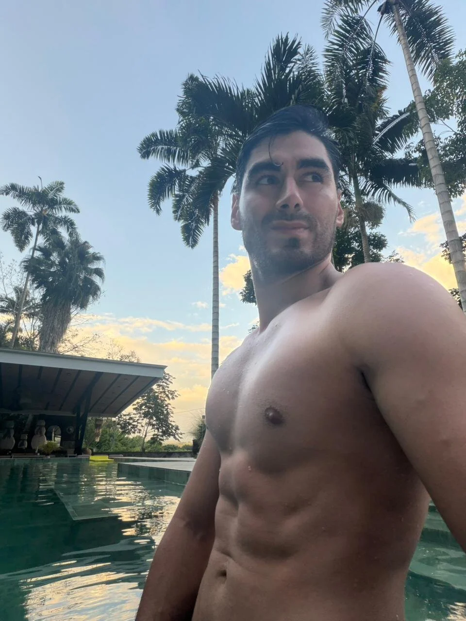 XXX Porn Photo of Nude dreikk_ 6