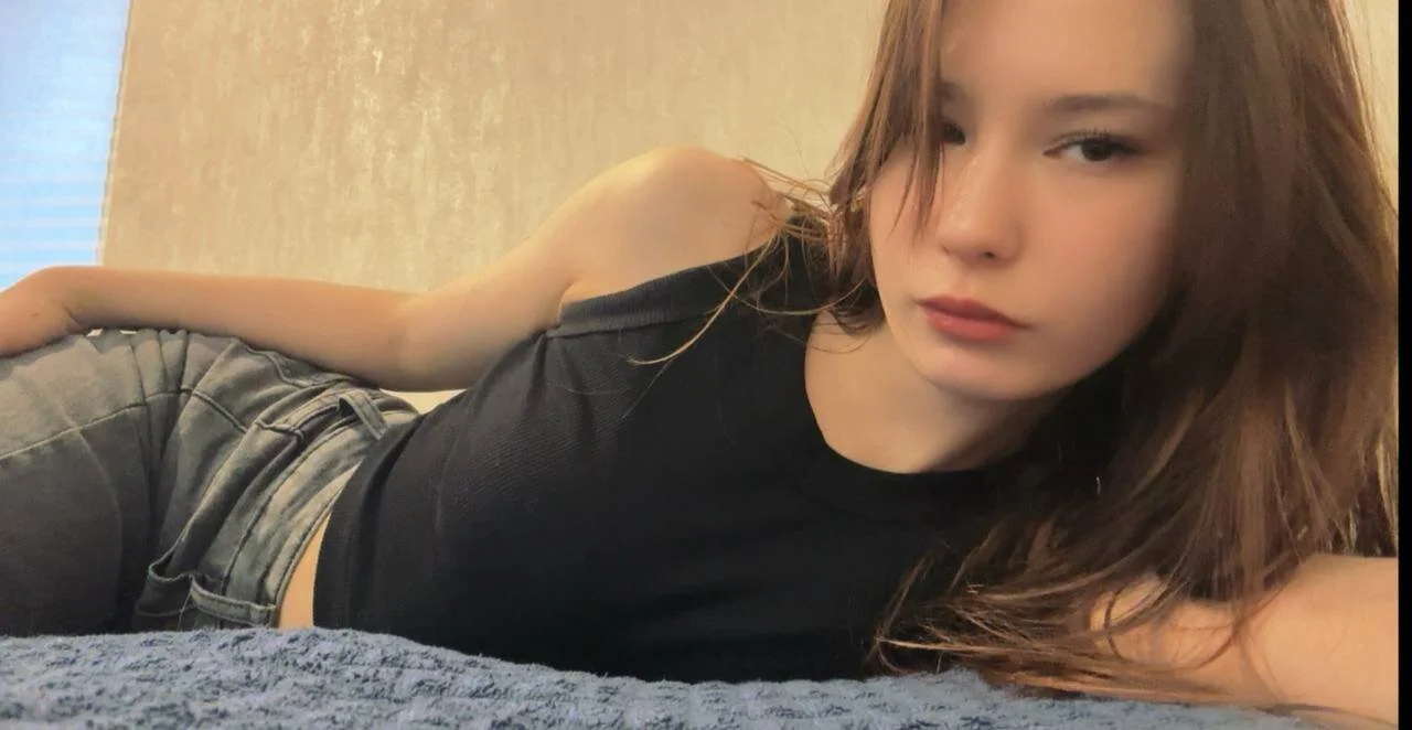 XXX Porn Photo of Nude emmelieflorence 19