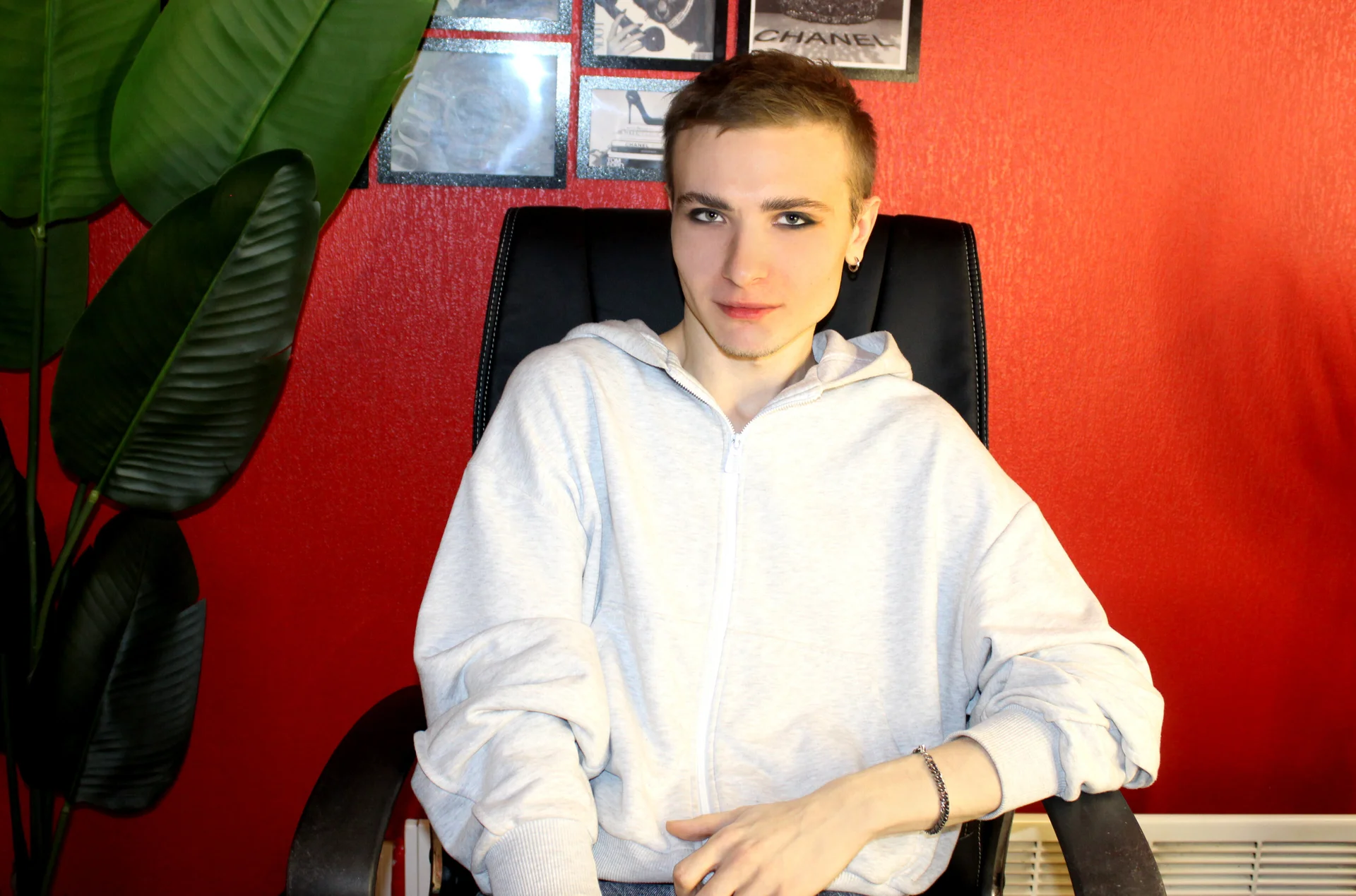 XXX Porn Photo of Nude Emmit_Barker 6
