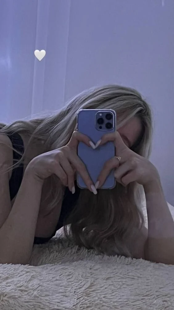 XXX Porn Photo of Nude _CattrinaVegas_ 1