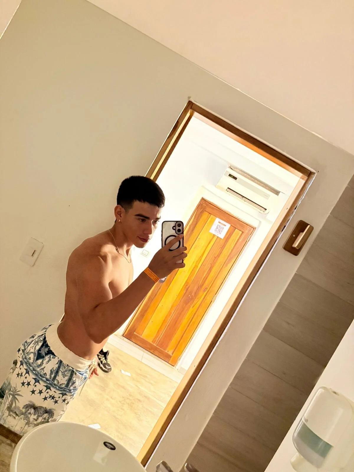 XXX Porn Photo of Nude Alejandro_karter18 29
