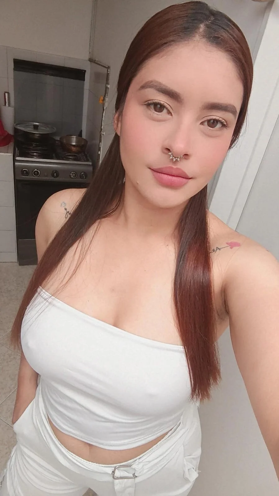 XXX Porn Photo of Nude iam_camila 2