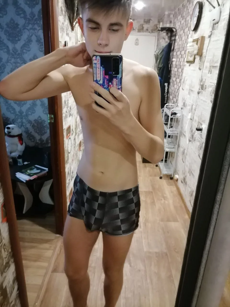 XXX Porn Photo of Nude Student_Oliver 1