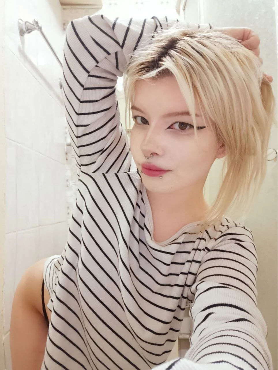 XXX Porn Photo of Nude Cuddly_Kitten 13
