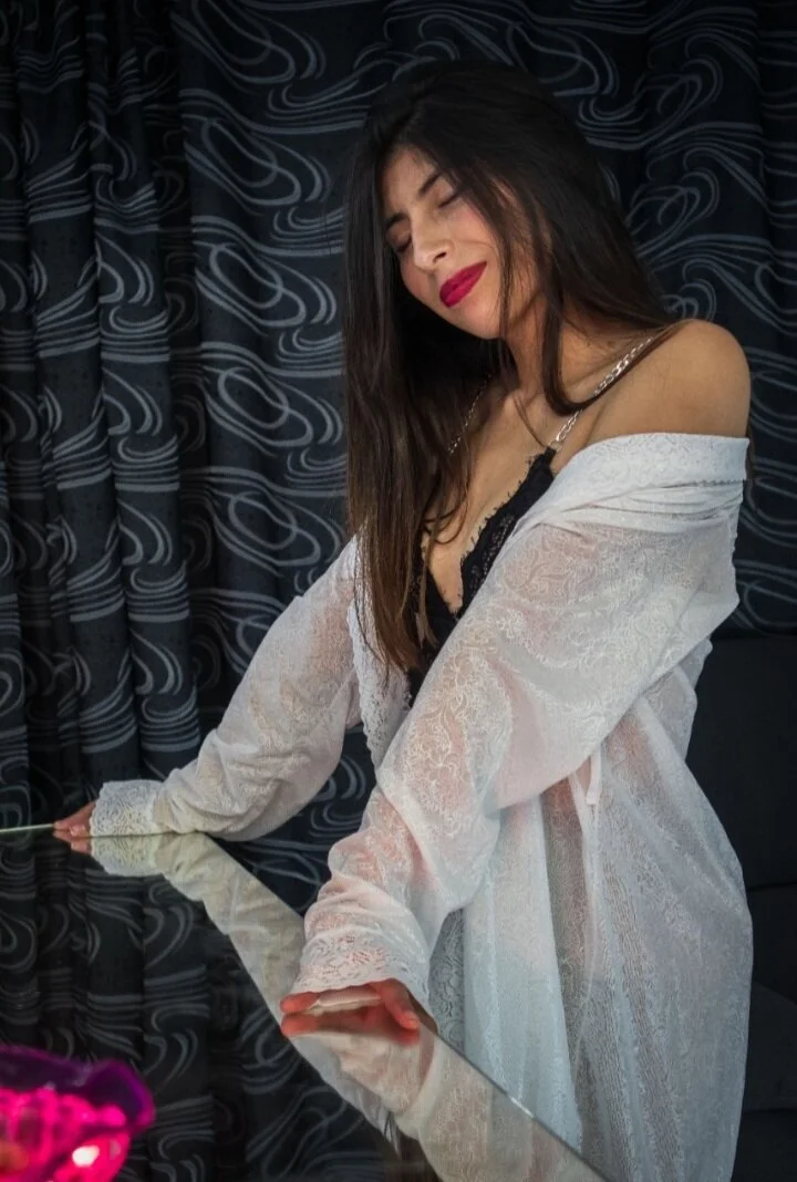 XXX Porn Photo of Nude luna_miler_ 1