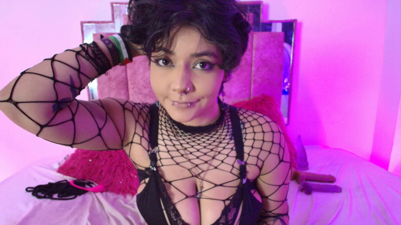 XXX Porn Photo of Nude Evelynn 37