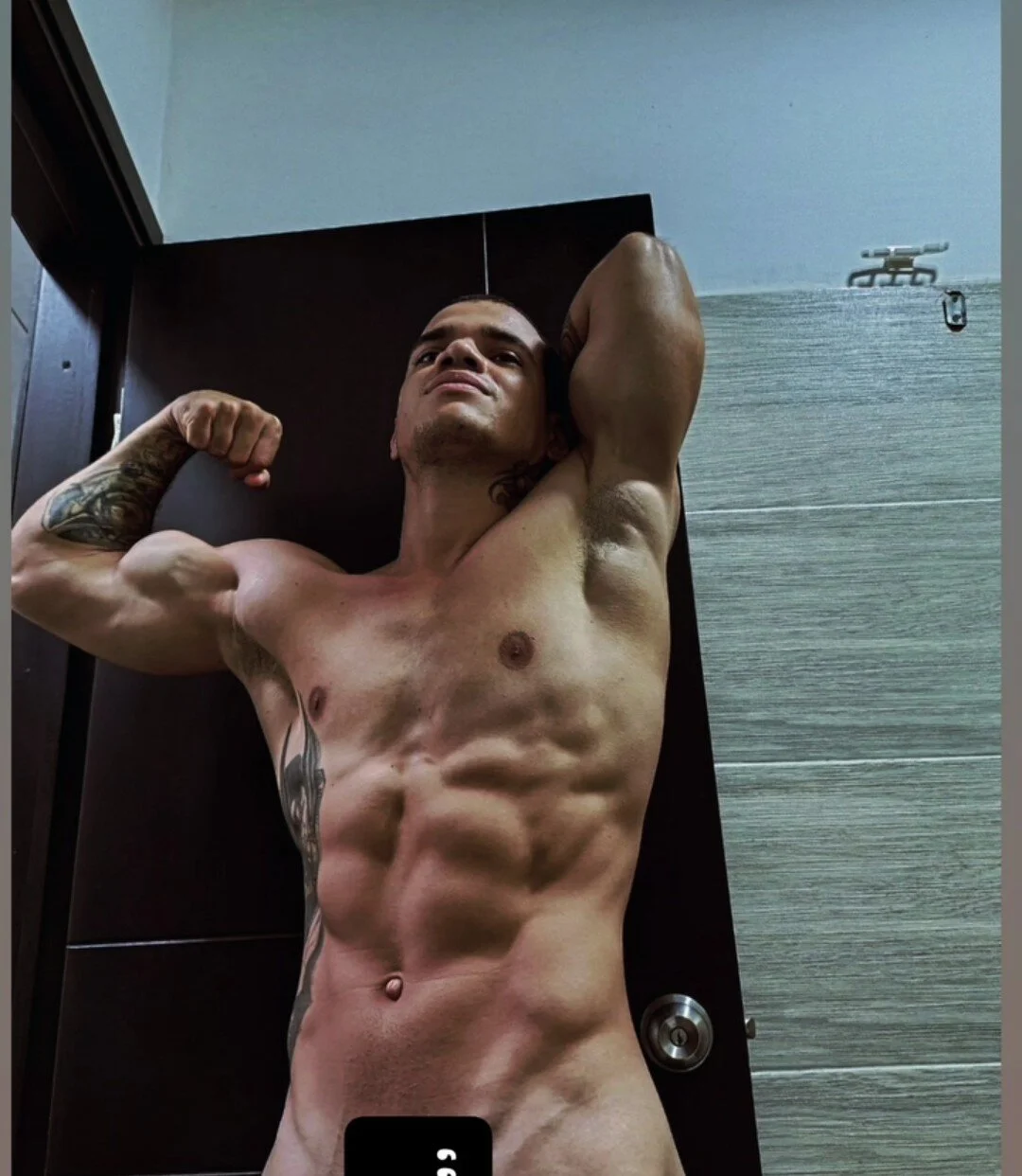 XXX Porn Photo of Nude Andrey_1997 77