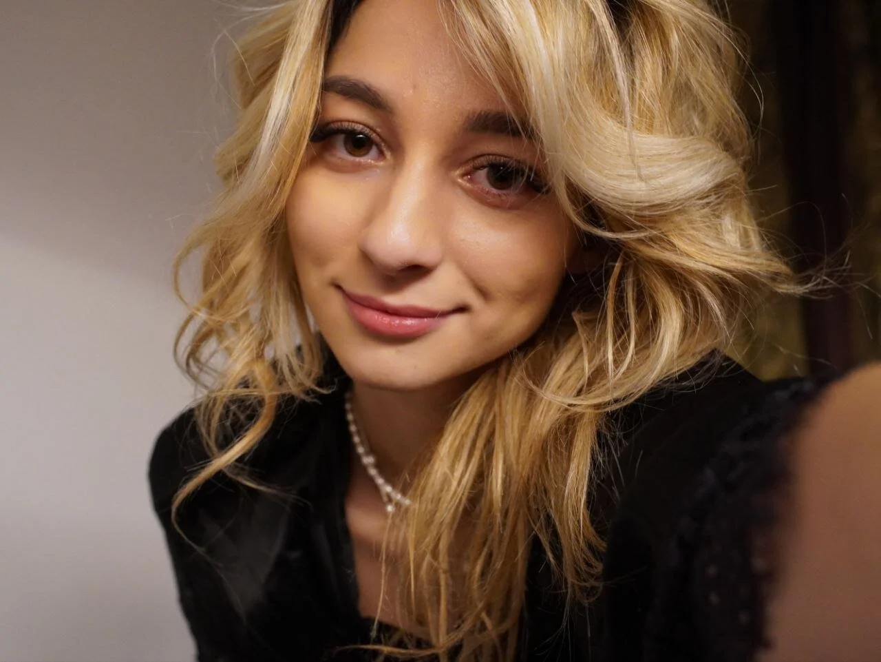 XXX Porn Photo of Nude PetiteAlien 1