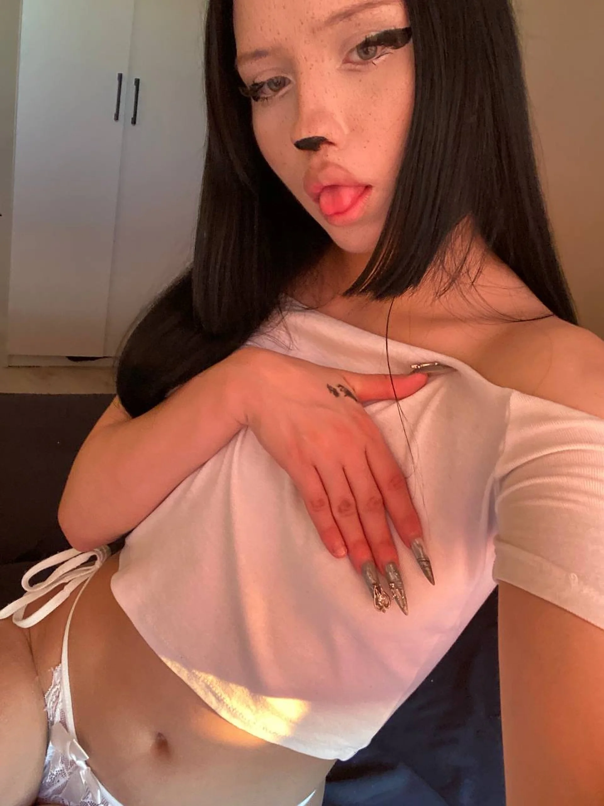 XXX Porn Photo of Nude ElfriedaCutno 14