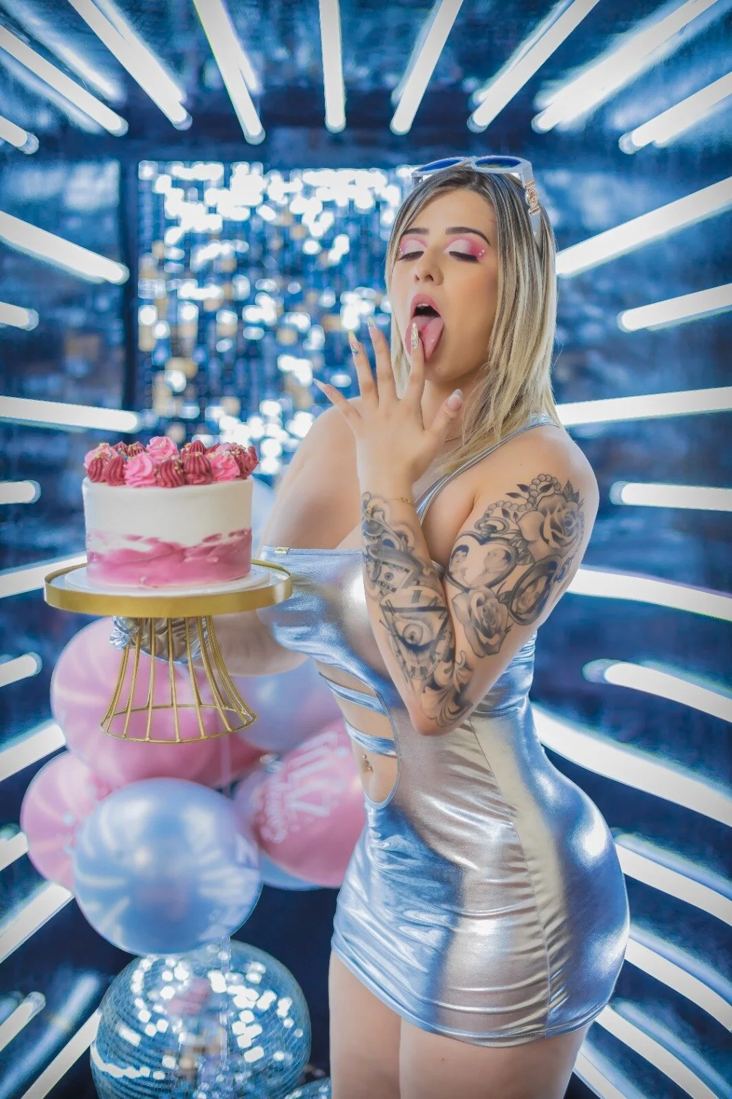XXX Porn Photo of Nude XXMILE 104