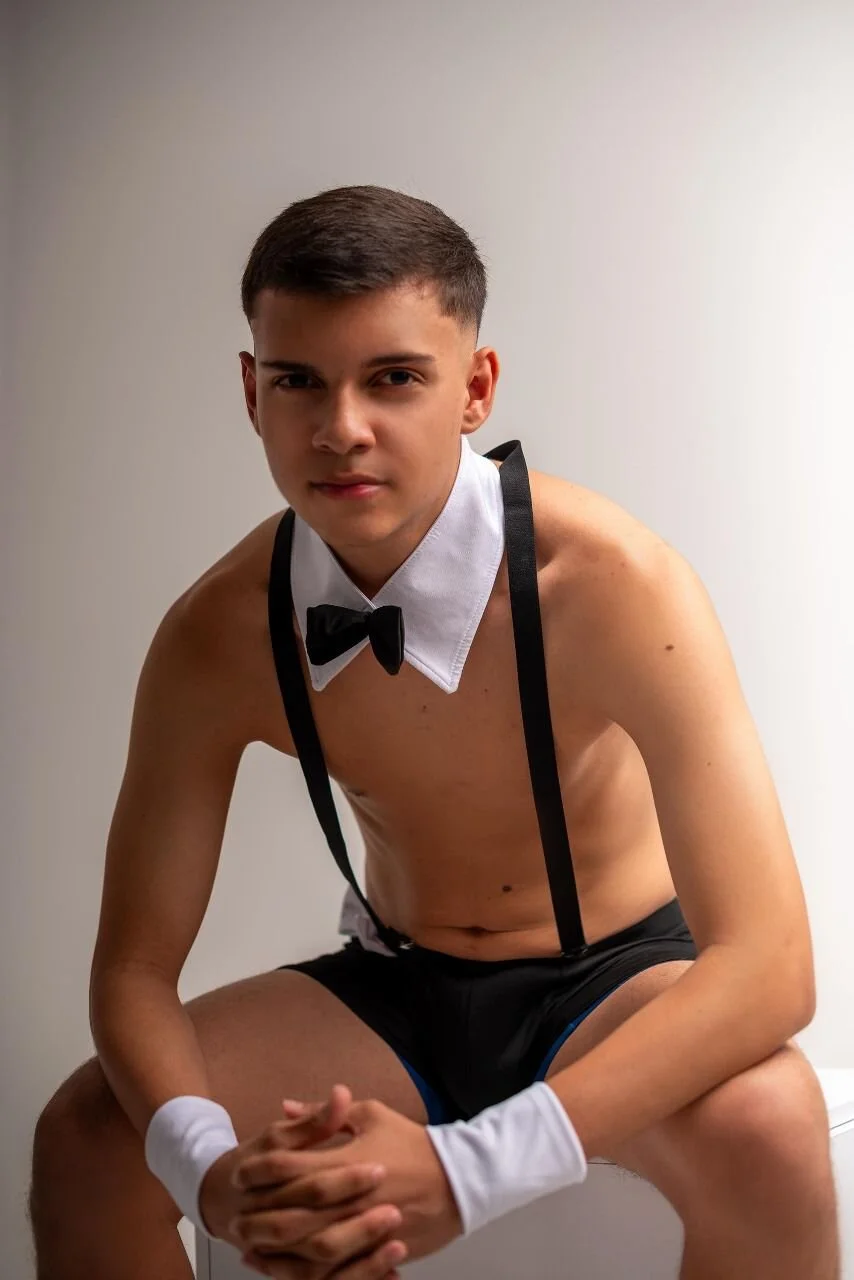 XXX Porn Photo of Nude ian_jacob 7