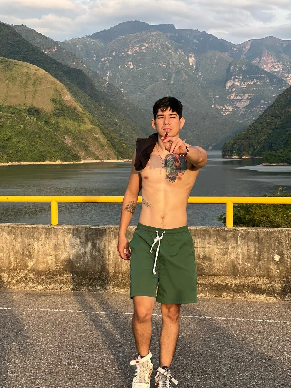 XXX Porn Photo of Nude danielv_95 8